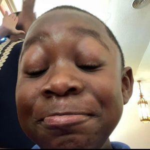 Meet your Posher, Carlos